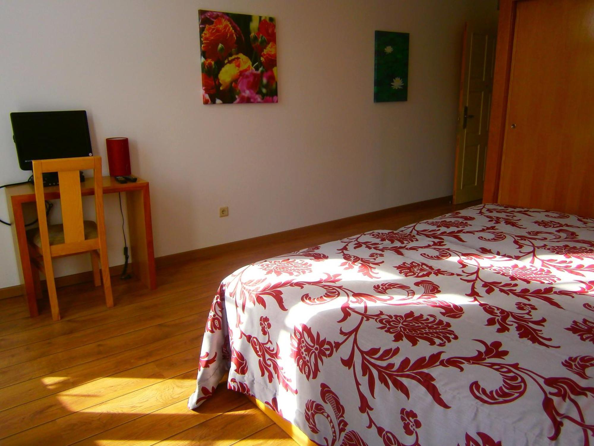 Apartamentos Sobre O Douro Порту Экстерьер фото