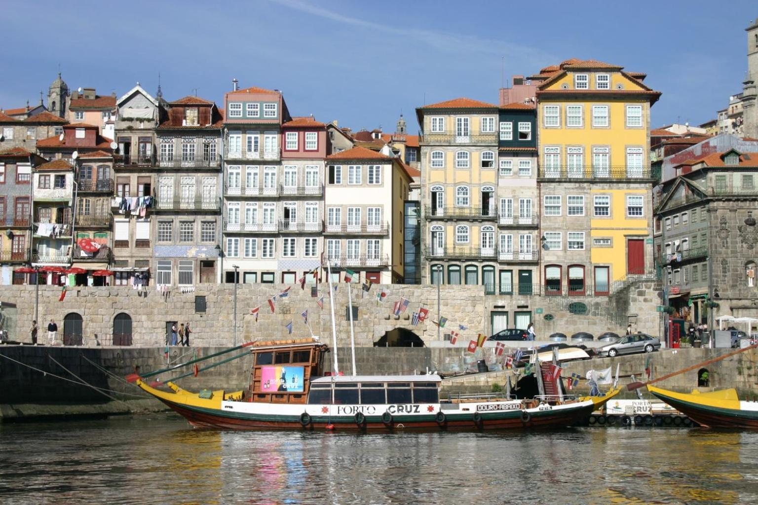 Apartamentos Sobre O Douro Порту Экстерьер фото